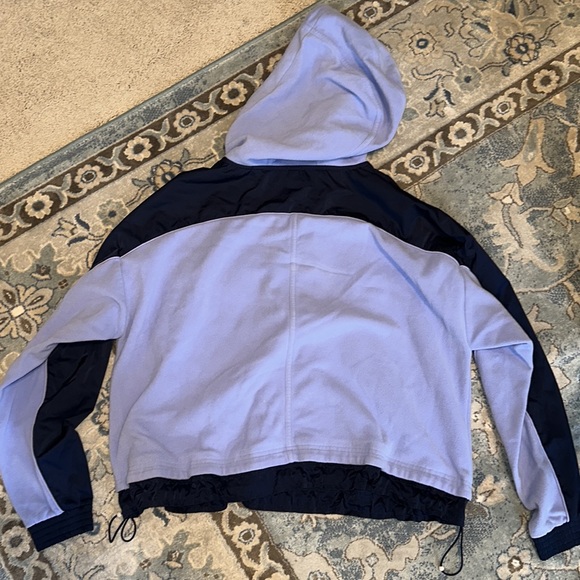 Athleta hooded pullover - Picture 4 of 4
